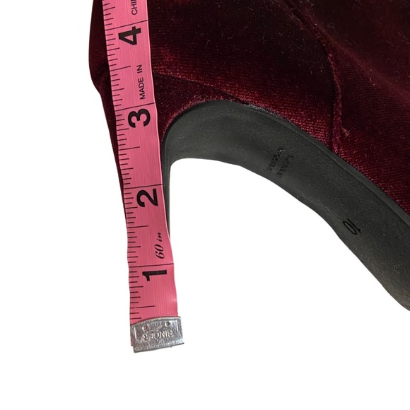 Old Navy Bundle Wine Color Ankle Bootie with Matching Wristlet Women’s Size 10 - Picture 16 of 16